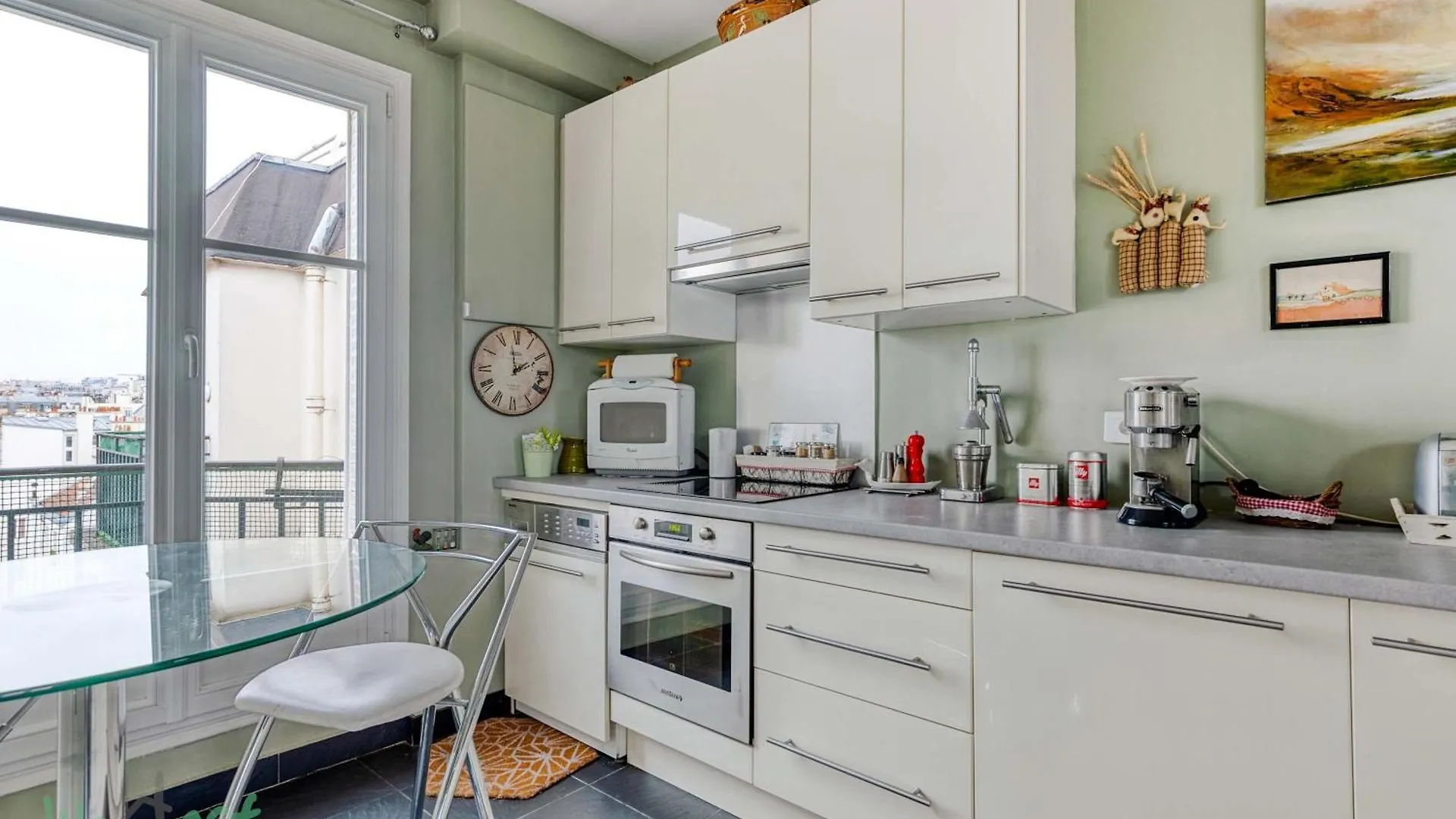 Le Boursault - Stunning Penthouse, Terrace, Parking Apartment Paris France